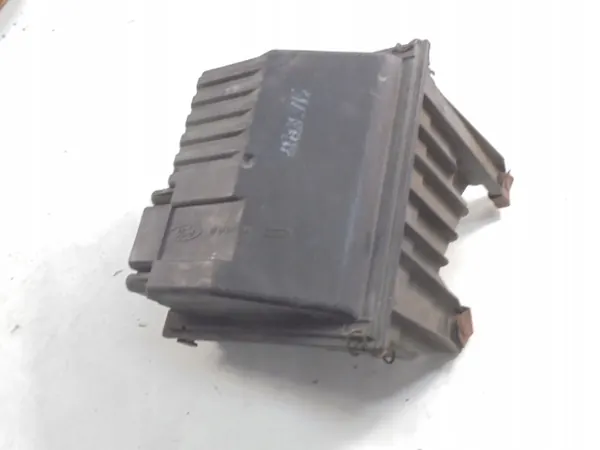 FORD SIERRA MK2 Ilmansuodattimen Kotelo 2.0B OEM 87HF9661AA image 4