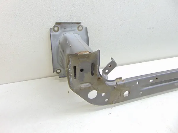 Mitsubishi Outlander I Etupuskuri 6400D185 image 2