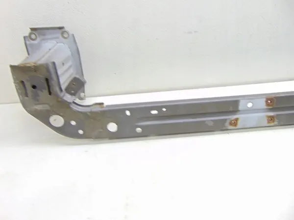 Mitsubishi Outlander I Etupuskuri 6400D185 image 3