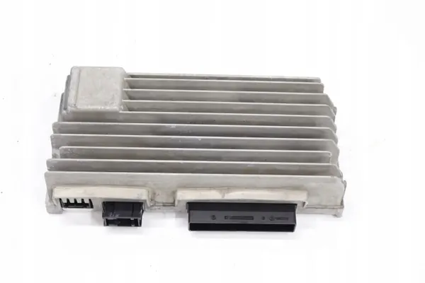 Audi Bang & Olufsen Förstärkare OEM 8T1035223A image 2