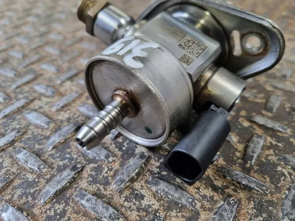 Kraftstoffpumpe Volkswagen Tiguan Allspace 2022 OEM 06G127028H image 5