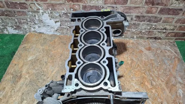 Bloque Motor Cigüeñal Inferior Pistones 5F02 10FJBS image 5