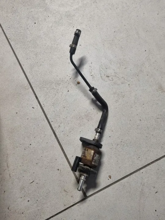 Webasto brandstofpomp OEM 22454401 voor Audi A6 C7 image 2