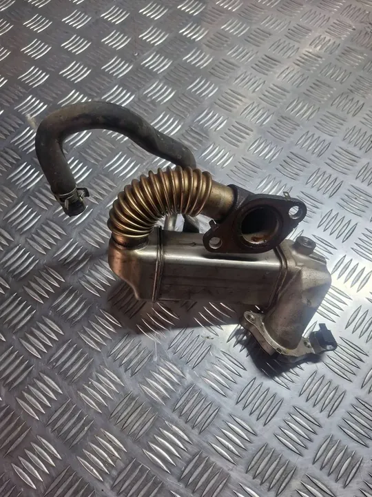 Enfriador EGR Opel Vivaro 2016 147350678R image 2