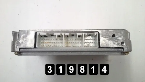 Mazda Premacy ECU OEM AM-319814 - Käytetty image 3