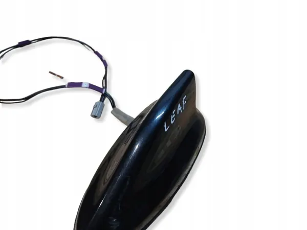 Antena GPS OEM 282086WK2A Dianteira Esquerda Nissan Leaf II image 3