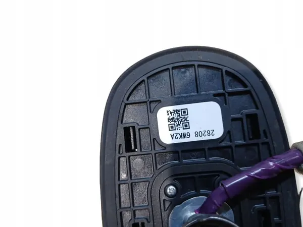 Antena GPS OEM 282086WK2A Dianteira Esquerda Nissan Leaf II image 5