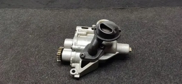 Audi 2.0 TFSI öljypumppu OEM 06H115105AC - Käytetty image 5