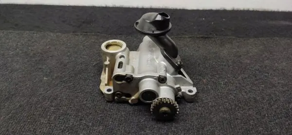 Audi 2.0 TFSI öljypumppu OEM 06H115105AC - Käytetty image 6
