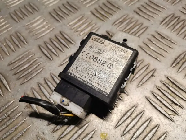 Module d'immobilisation Mitsubishi OE OEM MR587327 image 2
