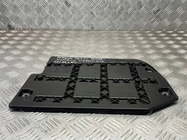 Porsche OE 9J1861411 Support Amplificateur Taycan image 4