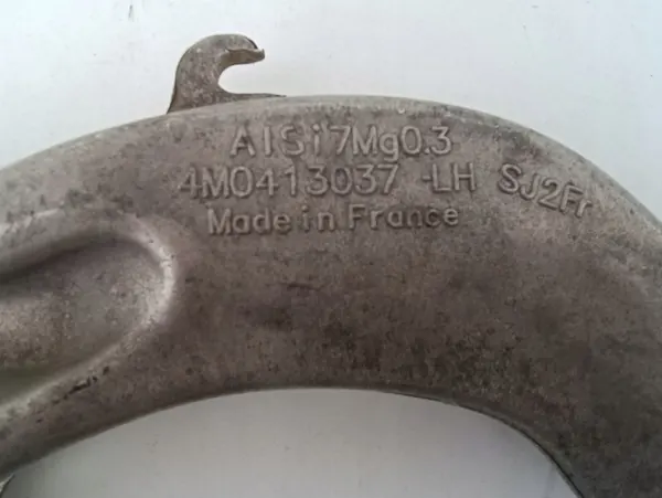 Audi OE 4M0413037 Stoßdämpferhalter Vorne - Gebraucht image 5