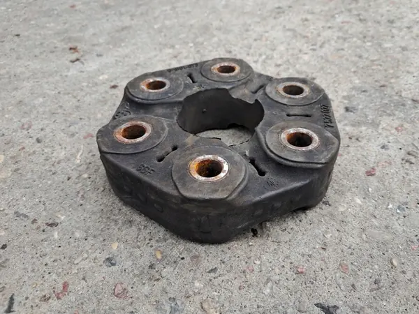 Joint Disc 96mm/12 Rubber Flexible Connector BMW image 3