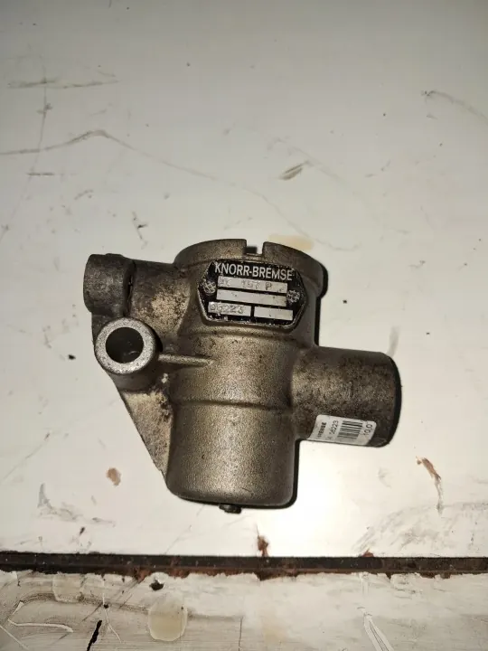 Soupape de pression OEM 5010525534 pour Renault Magnum image 2