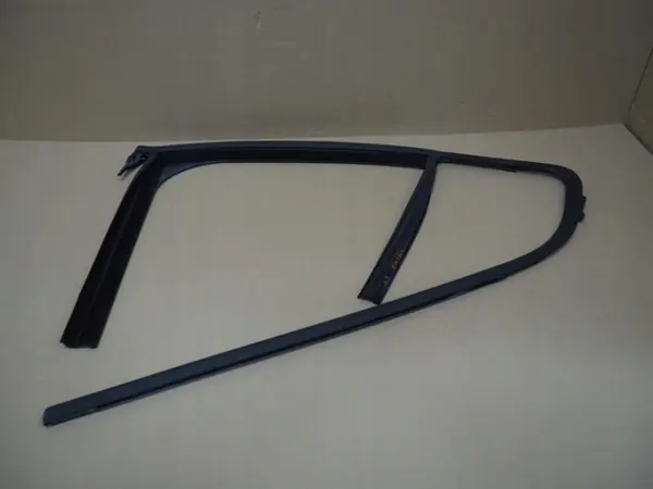 OEM USZCZELKA SZYBY LISTWA ZGARNIAJĄCA DRZWI PARAPET LEWY TYŁ ALFA ROMEO STELVIO image 2
