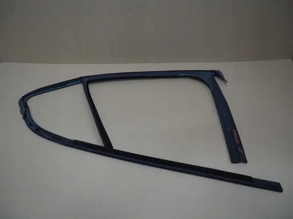 OEM USZCZELKA SZYBY LISTWA ZGARNIAJĄCA DRZWI PARAPET LEWY TYŁ ALFA ROMEO STELVIO image 3