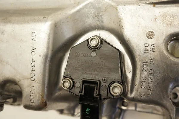 Oljepanna Audi 04L103603C image 7