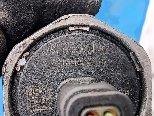 Mercedes Oliedruksensor OEM A6511800115 image 4
