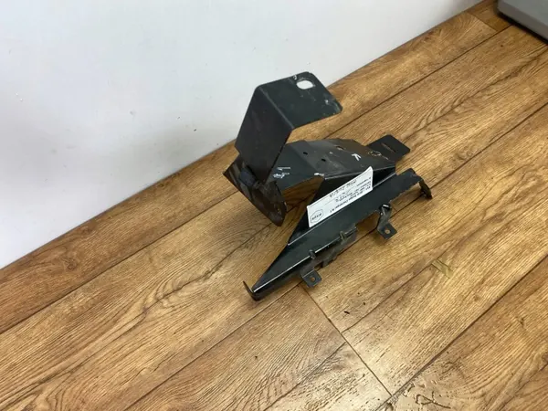 Soporte Computadora Motor Dodge OE 2015+ Usado image 6