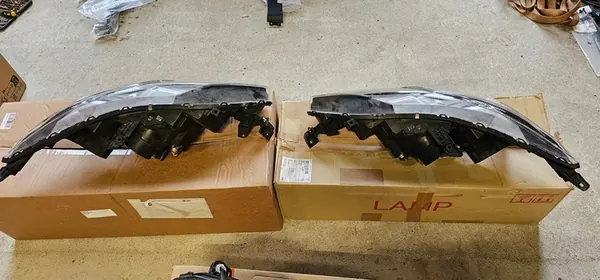 MITSUBISHI ECLIPSE CROSS 17- REFLECTOR FULL LED DERECHO 8301D072 image 4