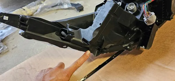 MITSUBISHI ECLIPSE CROSS 17- REFLECTOR FULL LED DERECHO 8301D072 image 5