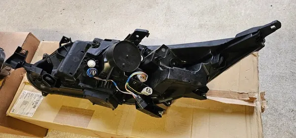 MITSUBISHI ECLIPSE CROSS 17- REFLECTOR FULL LED DERECHO 8301D072 image 7