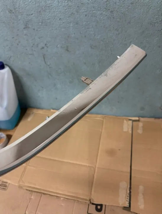 MAZDA 3 III LIFT Kromgrilllist Höger BANE-507J1 image 3