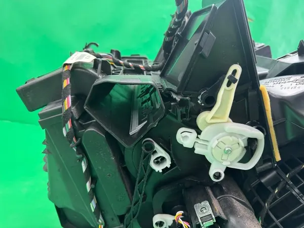 Chauffage complet avec moteurs Renault Megane III 2008-2016 image 10