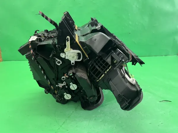 Chauffage complet avec moteurs Renault Megane III 2008-2016 image 9