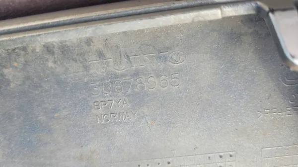 VOLVO XC90 Bakre Stötfångare Diffusor 30678965 image 10