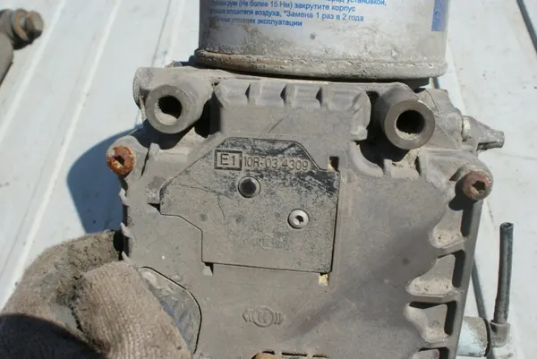 Secador de aire Renault DXI Knorr-Bremse K105906N00 image 3