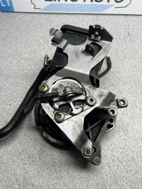BMW Styrpump OEM 32416783431 Begagnad image 6