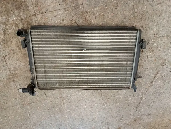 1K0121251Q Radiateur d'eau pour VW Jetta III 1.6B image 2