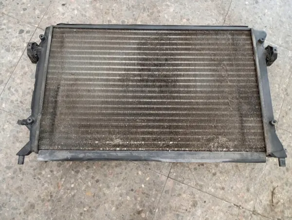 1K0121251Q Radiateur d'eau pour VW Jetta III 1.6B image 8
