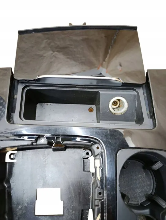 Audi Q7 sisustuslistasarja OEM 4M1862533A image 10