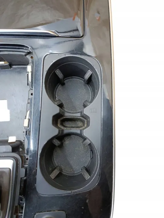 Audi Q7 sisustuslistasarja OEM 4M1862533A image 9