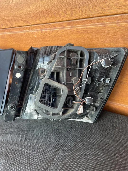 Luz Trasero Izquierdo + Derecho Skoda Fabia III Kombi 2014+ image 5