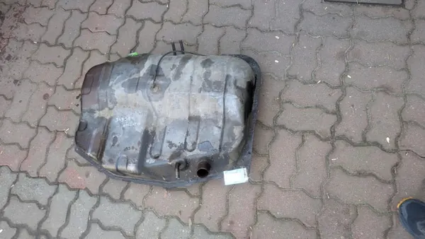Brandstoftank Ford Escort III OEM 83we0o - Gebruikt image 2