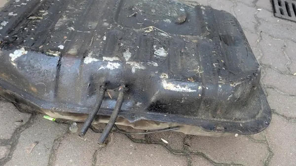 Brandstoftank Ford Escort III OEM 83we0o - Gebruikt image 3
