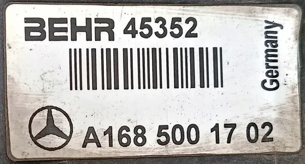 Mercedes A-luokka W168 1.7 CDI AC Jäähdytin Tuulettimen Setti A1685000193 image 4