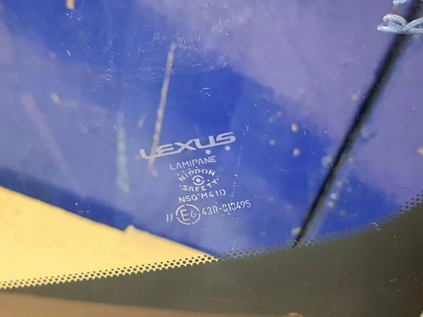 Käytetty Lexus OE etulasi OEM E643R010495 image 3