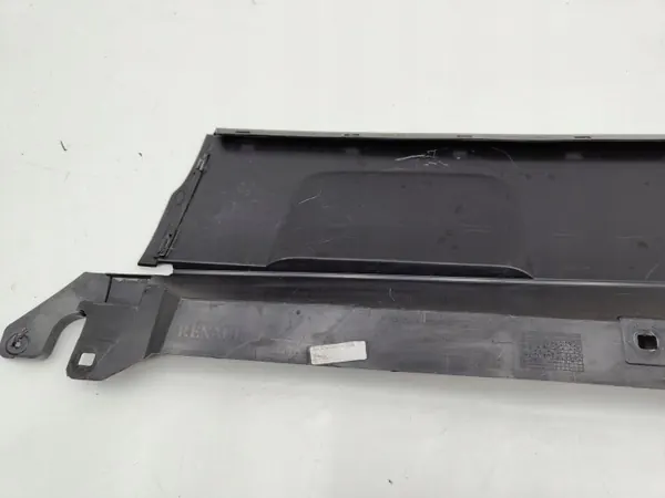 Dacia OE 620840755R Spoiler - Gebruikt image 4
