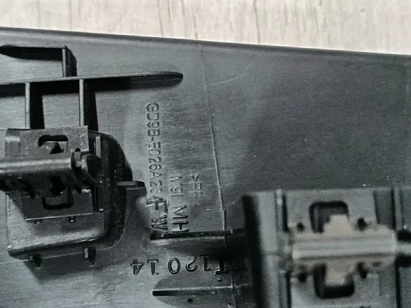 Capa painel Lincoln Continental OEM GD9BF026A23 image 6