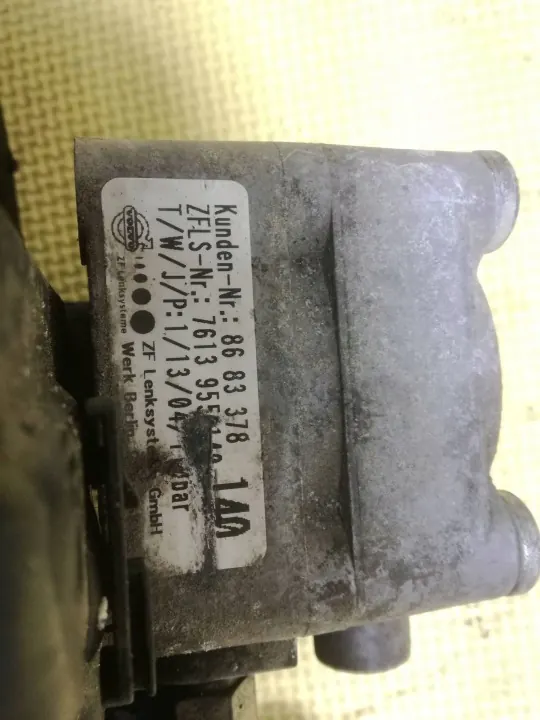 Pompe de direction assistée Volvo OEM 8683378 S40/V40 image 6