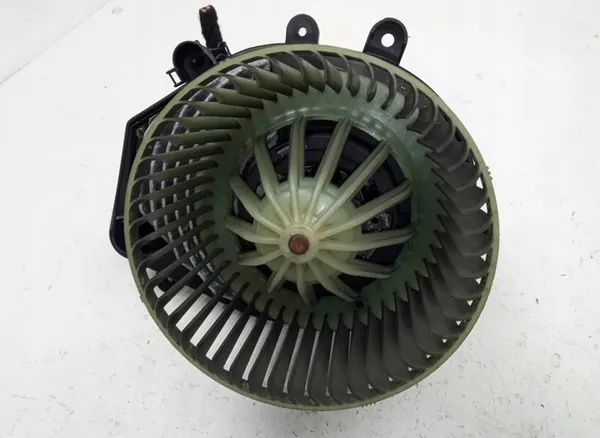 Motor do Ventilador VW Passat image 5