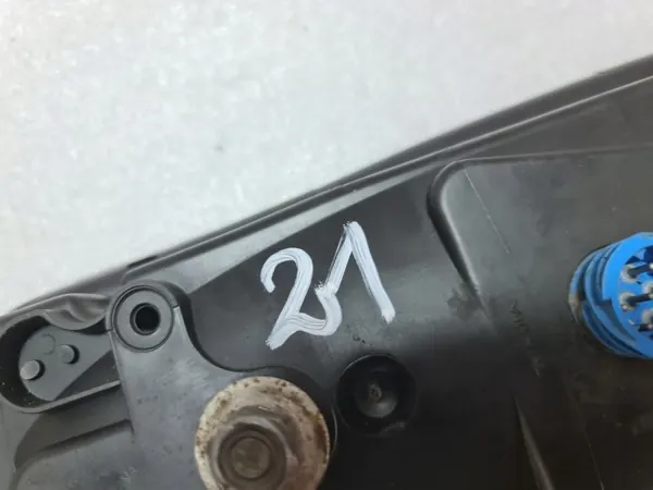 Lanterna traseira esquerda Renault Master Movano OEM 265550674R image 7