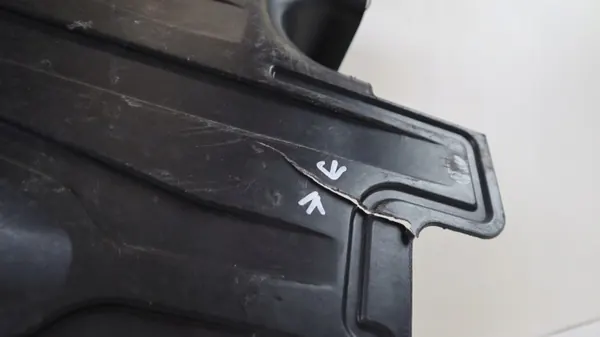 Volvo XC40 oikea alustasuojus OEM 1169534551 image 3