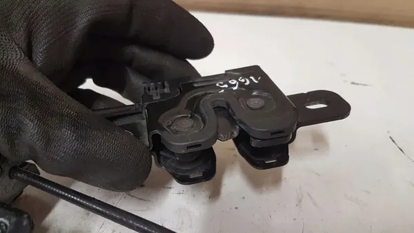 Motorhuvslås VOLVO V40 CROSS COUNTRY 2014 image 5