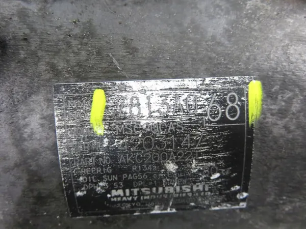 Compresseur de climatisation Mitsubishi OE 7813A068 image 6
