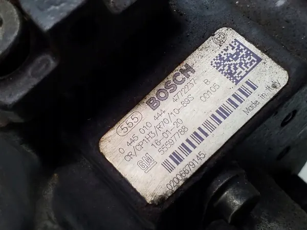 Opel Astra J Diesel inspuitpomp OEM 0445010444 image 5